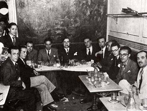 Tertulia en el café Pombo