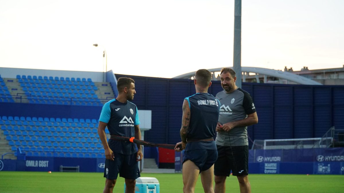 Primer entreno de Juanma Barrero con el Atlético Baleares.