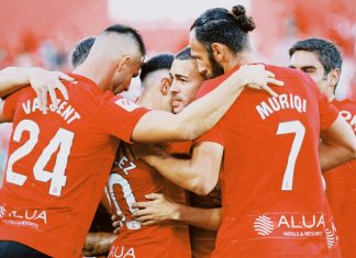 El Mallorca celebra un gol contra el Valencia
