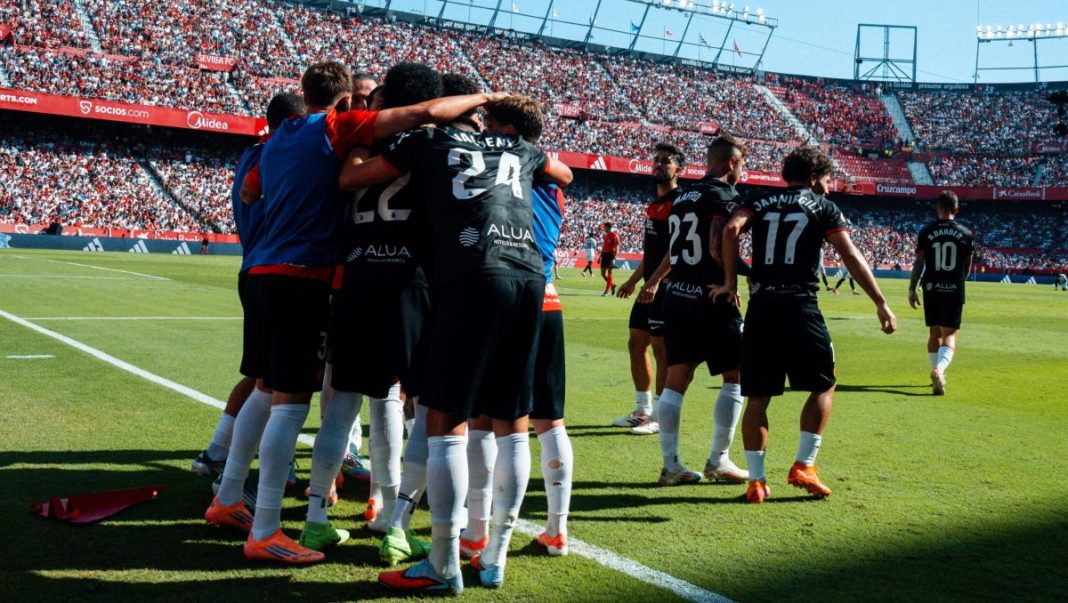 El Mallorca celebra un gol en el Sánchez Pizjuán